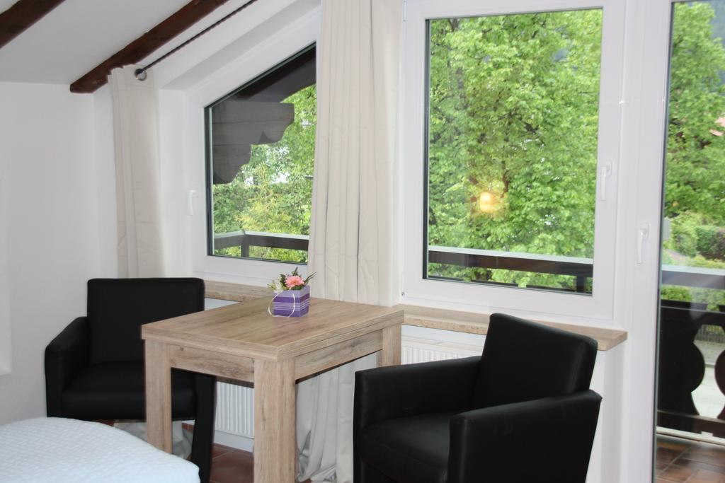 גרמיש-פרטנקירכן Maisonette Apartment Dhh Zugspitzblick Mit Eigenem Garten חדר תמונה